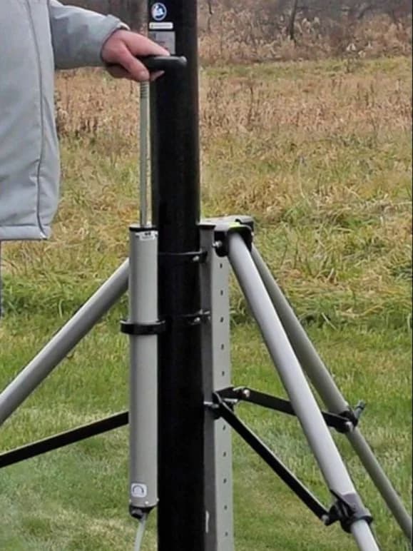 rapid-deploy-mount-ground-tripod.jpg